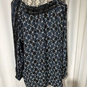 Liverpool Blouse NWT Stargazing Print Blouse Sz 2X Long Sleeve Flowy Scoop Neck